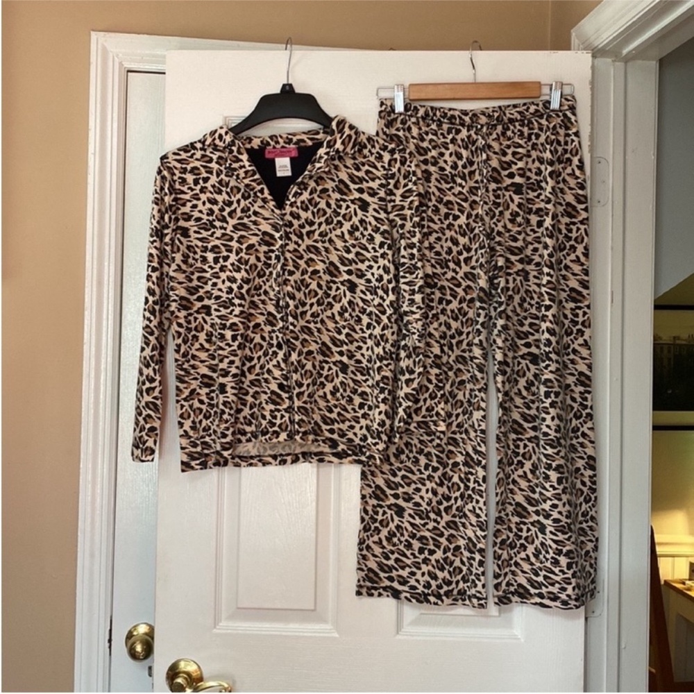 VTG Betsey Johnson intimates Leopard Animal Print Pajamas Set